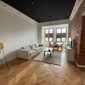  Apartament Wyjatkowy Apartament Blisko Rynku